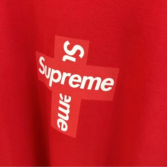 Supreme Cross Box Logo Red T’Shirt - Picture 2 of 3